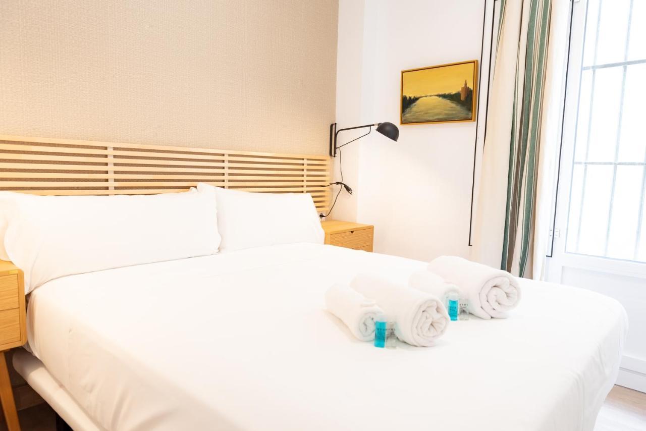 Tourist House Casa Pilatos Apartment Seville Ngoại thất bức ảnh
